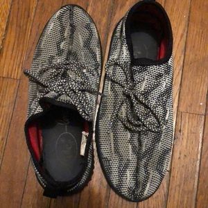 tennis shoes super cute design fake yeezys